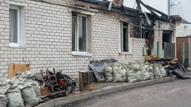 24/7 Emergency Smoke Damage Removal experts in Brownlee Park, MI